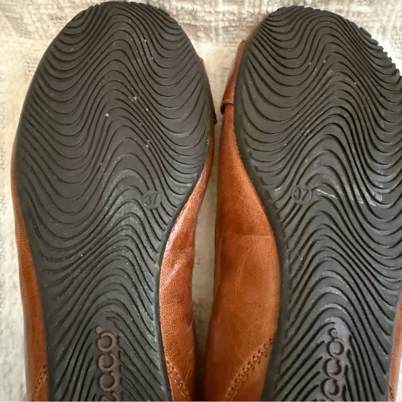 Ecco Brown Leather Slip On Ballet Flats - Picture 9 of 10